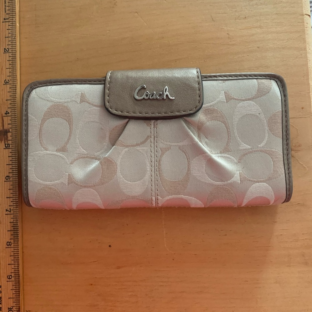 EUC Coach Wallet w/ Leather Trim